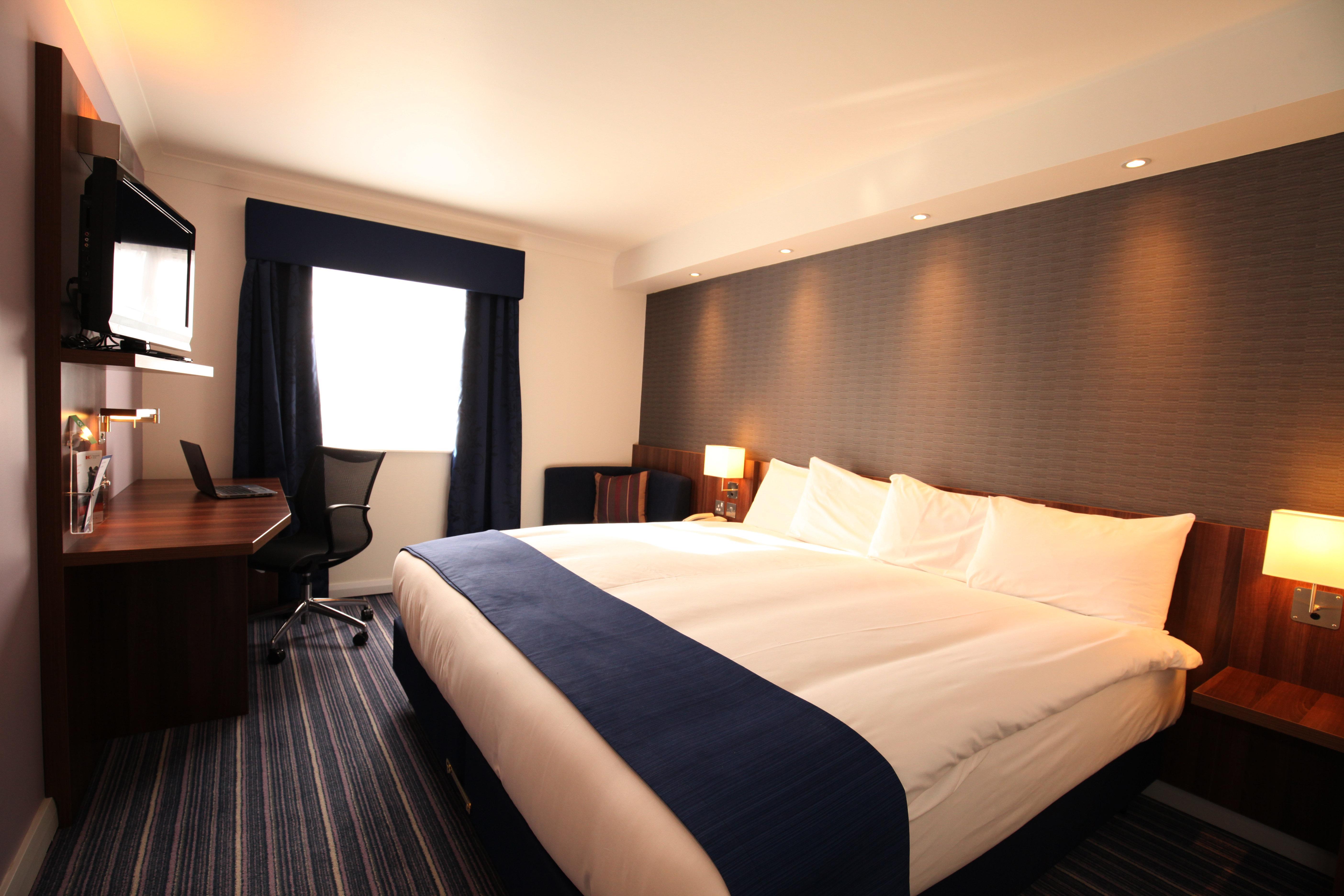 Holiday Inn Express London Gatwick Crawley, An Ihg Hotel Crawley  Exteriör bild