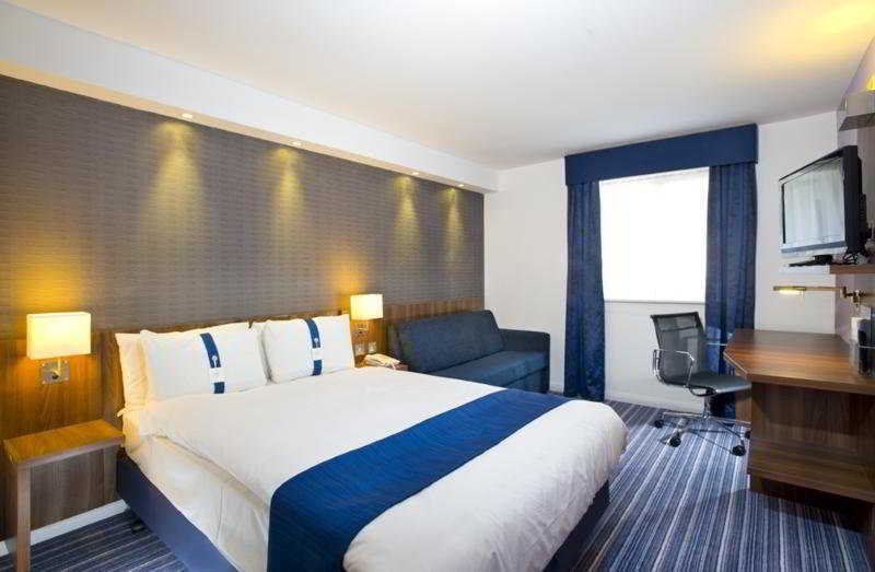 Holiday Inn Express London Gatwick Crawley, An Ihg Hotel Crawley  Exteriör bild